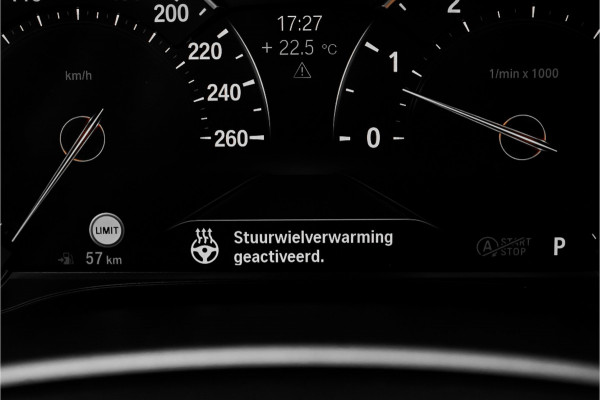 BMW 5 Serie Touring 530i High Executive Luxury Pano Camera HiFi Leder ACC