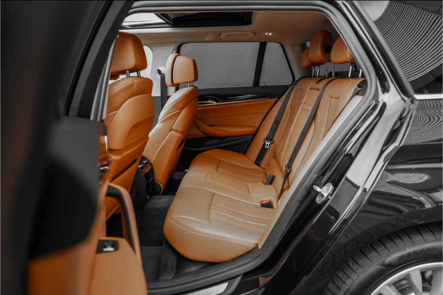 BMW 5 Serie Touring 530i High Executive Luxury Pano Camera HiFi Leder ACC