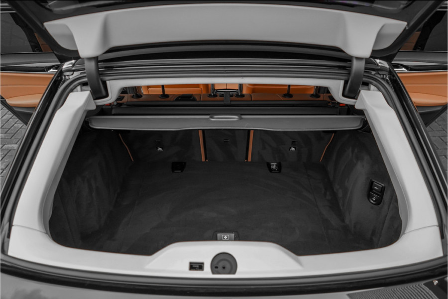 BMW 5 Serie Touring 530i High Executive Luxury Pano Camera HiFi Leder ACC
