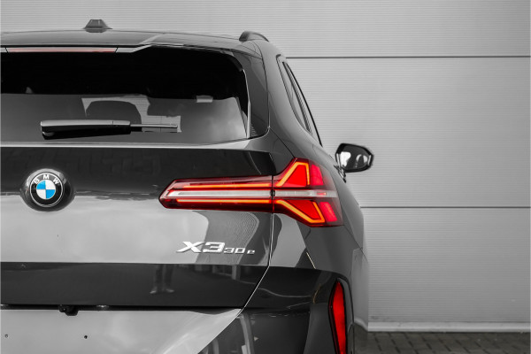BMW X3 30e xDrive M-Sport 360° Pano H/K Driving Assist Plus HUD