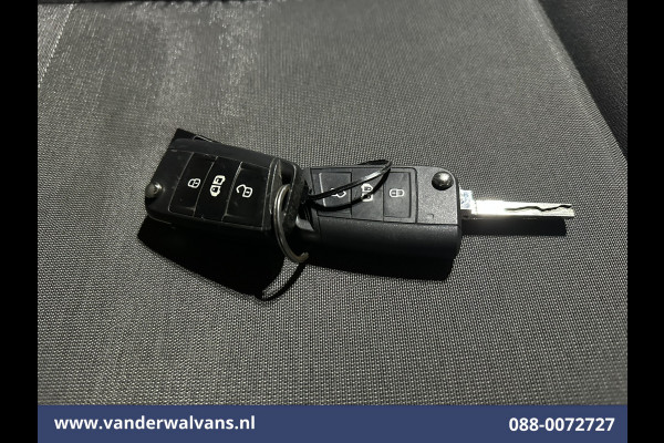 Volkswagen Crafter 2.0 TDI L3H2 L2H1 Euro6 Airco | 2500kg Trekhaak | Parkeersensoren Bijrijdersbank