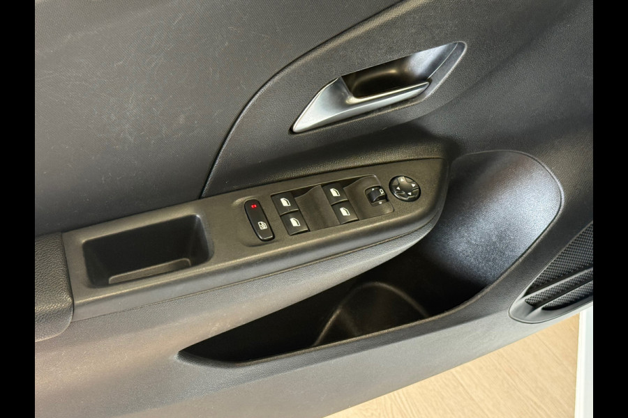 Opel Corsa 1.2 Edition AUTOMAAT CLIMATE CRUISE CONTROL PDC LED