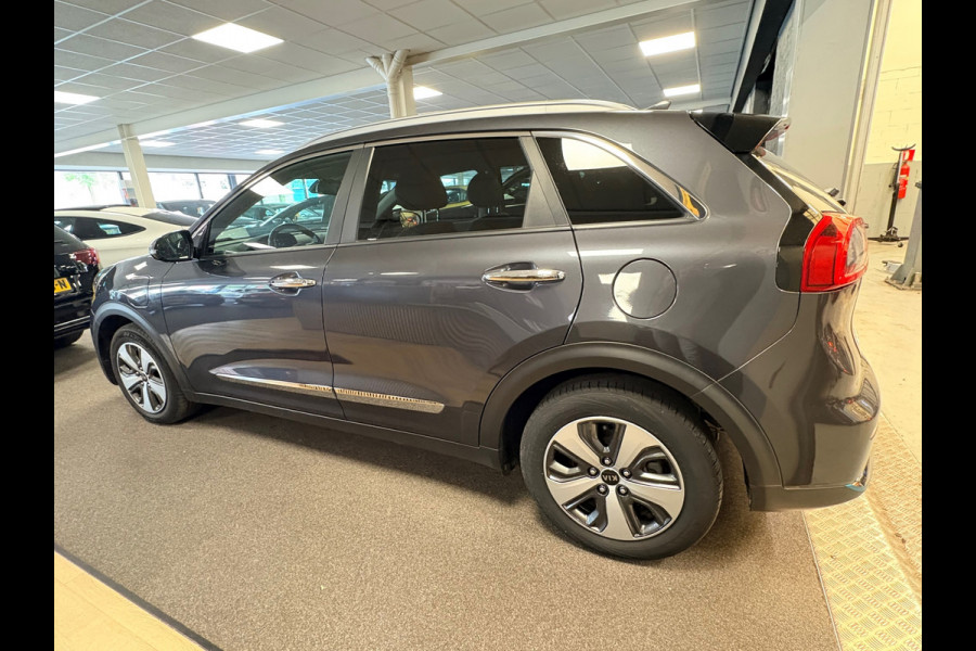 Kia Niro 1.6 GDi PHEV DynamicLine / SOH 100% /navigatie / carplay / stoel en stuurverwarming