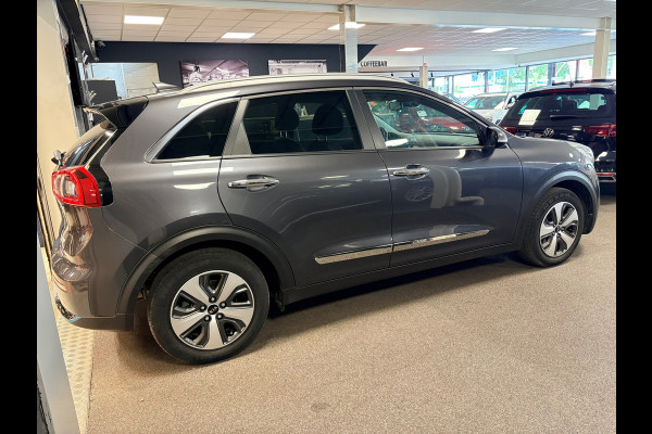 Kia Niro 1.6 GDi PHEV DynamicLine / SOH 100% /navigatie / carplay / stoel en stuurverwarming