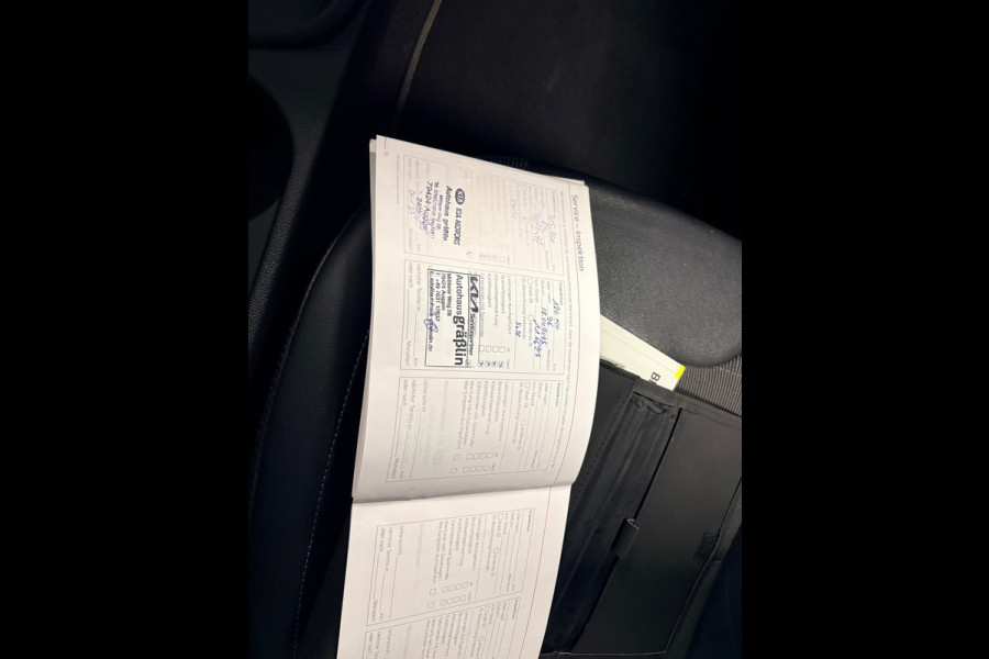 Kia Niro 1.6 GDi PHEV DynamicLine / SOH 100% /navigatie / carplay / stoel en stuurverwarming