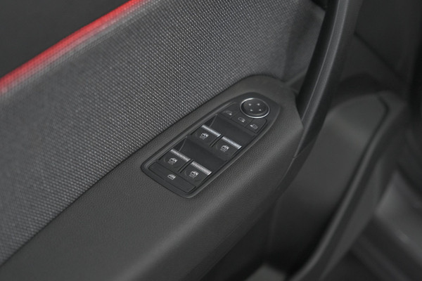 Renault Captur 1.8 E-Tech Full Hybrid 160 Techno | Camera | Adaptieve Cruise Control | Navigatie