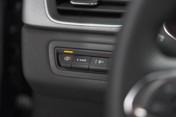 Renault Captur 1.8 E-Tech Full Hybrid 160 Techno | Camera | Adaptieve Cruise Control | Navigatie