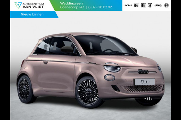 Fiat 500E La Prima 42 kWh | Uit voorraad leverbaar | Panoramadak | Adapt. Cruise | Pack Top Plus | Camera | Leder | Apple Carplay