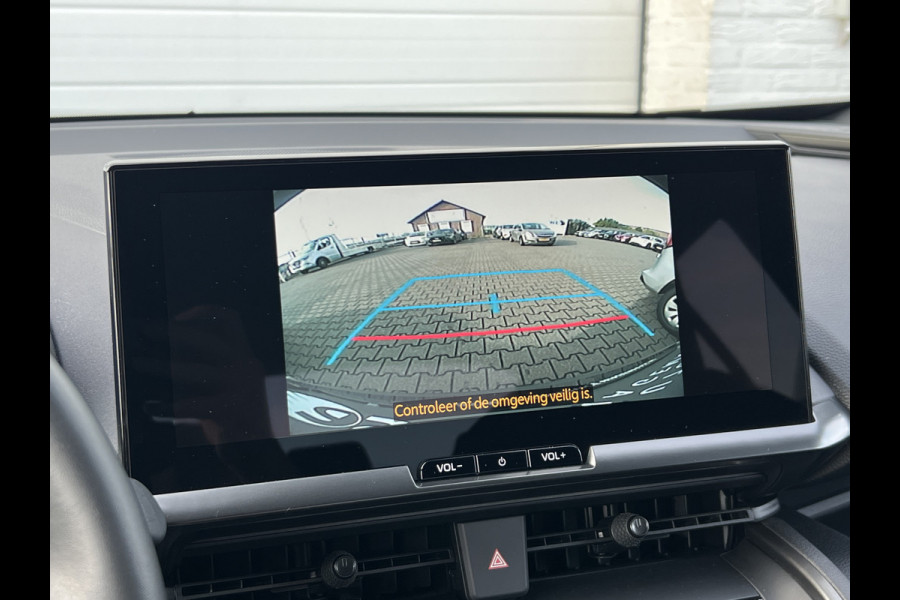 Toyota C-HR 2.0 Plug-in Hybrid 220 Team D | ACC | Matrix LED | Elek klep | Carplay