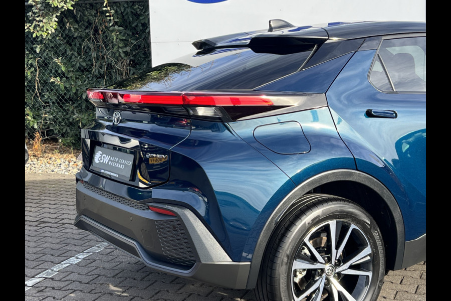 Toyota C-HR 2.0 Plug-in Hybrid 220 Team D | ACC | Matrix LED | Elek klep | Carplay