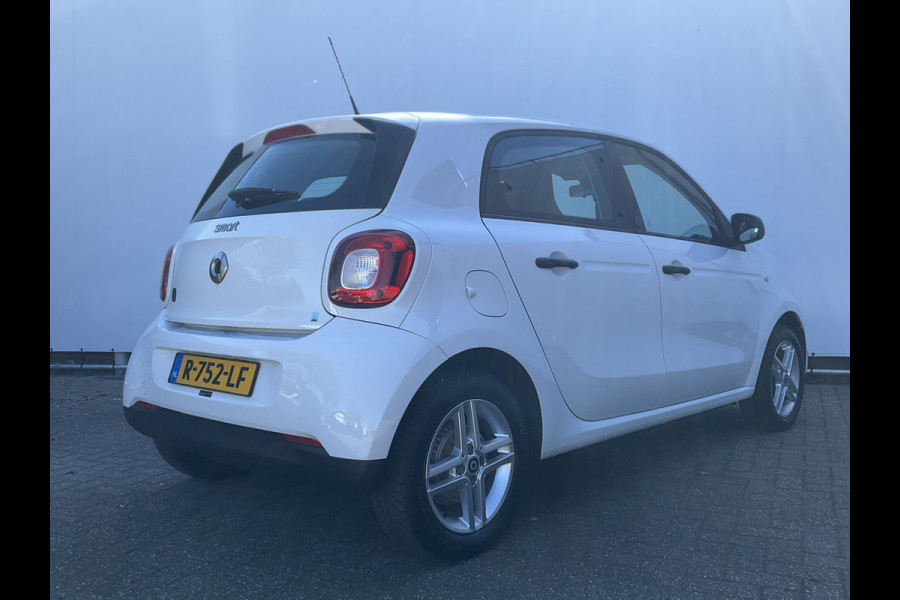 Smart Forfour EQ Soh 96% 1Eig Clima Cruise toerenteller Essential 22kw-boordlader met fastcharge functie