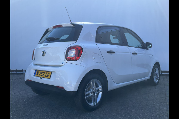 Smart Forfour EQ Soh 96% 1Eig Clima Cruise toerenteller Essential 22kw-boordlader met fastcharge functie