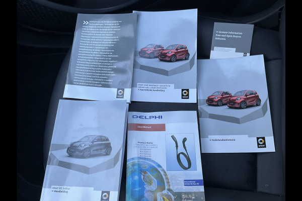 Smart Forfour EQ Soh 96% 1Eig Clima Cruise toerenteller Essential 22kw-boordlader met fastcharge functie