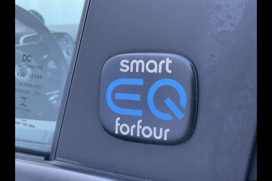 Smart Forfour EQ Soh 96% 1Eig Clima Cruise toerenteller Essential 22kw-boordlader met fastcharge functie