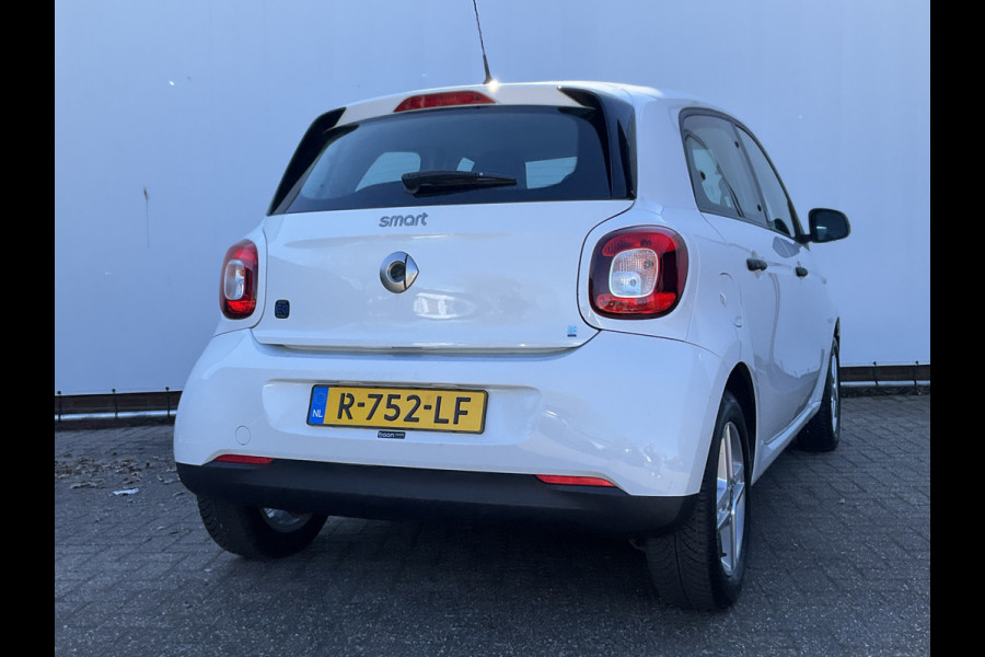 Smart Forfour EQ Soh 96% 1Eig Clima Cruise toerenteller Essential 22kw-boordlader met fastcharge functie