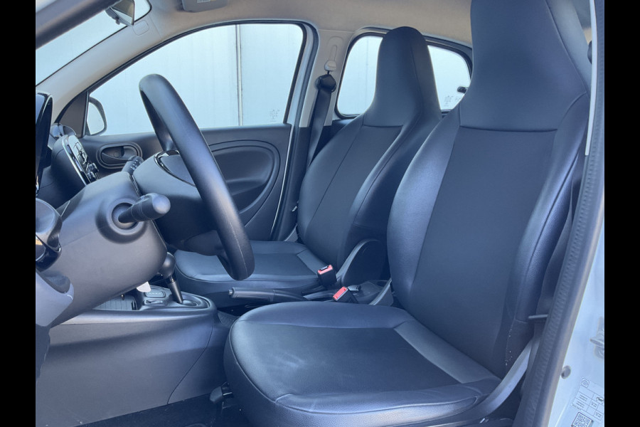 Smart Forfour EQ Soh 96% 1Eig Clima Cruise toerenteller Essential 22kw-boordlader met fastcharge functie