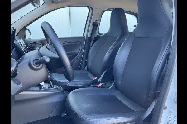 Smart Forfour EQ Soh 96% 1Eig Clima Cruise toerenteller Essential 22kw-boordlader met fastcharge functie