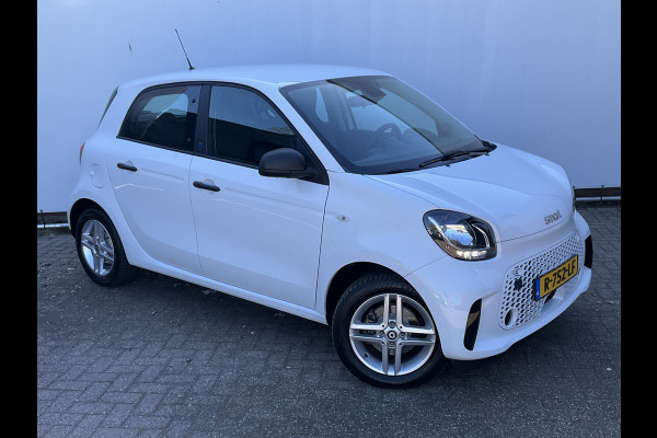 Smart Forfour EQ Soh 96% 1Eig Clima Cruise toerenteller Essential 22kw-boordlader met fastcharge functie