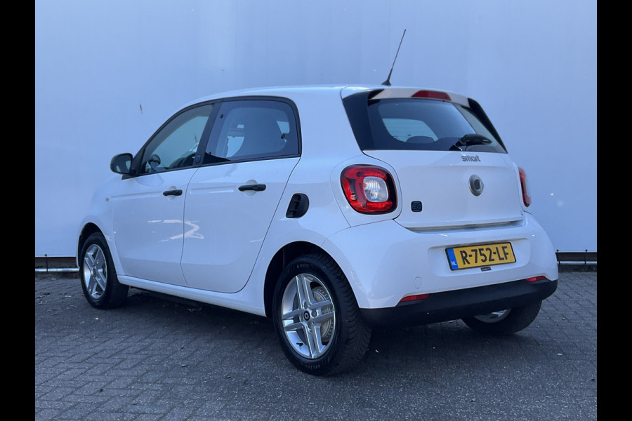Smart Forfour EQ Soh 96% 1Eig Clima Cruise toerenteller Essential 22kw-boordlader met fastcharge functie