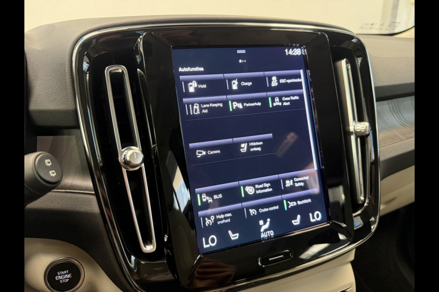 Volvo XC40 1.5 T5 Recharge Ultimate Bright ACC Elec. achterklep Harman/Kardon 24 Maanden garantie* (Vraag naar de voorwaarden)