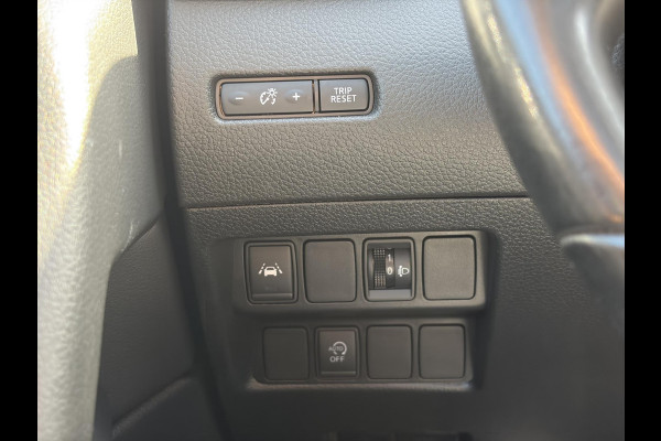 Nissan QASHQAI 1.3 DIG-T N-Motion 159pk | Trekhaak | 1.500kg trekgewicht | Panoramadak | Stoelverwarming