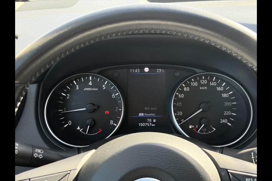 Nissan QASHQAI 1.3 DIG-T N-Motion 159pk | Trekhaak | 1.500kg trekgewicht | Panoramadak | Stoelverwarming