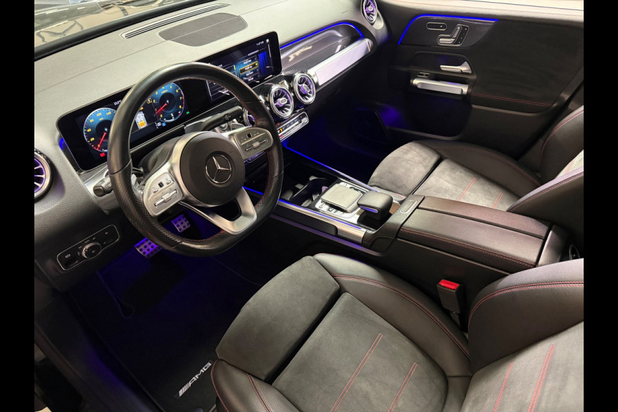 Mercedes-Benz Glb 250 Premium Plus Amg | Pano | Trekhaak | Sfeerverlichting | Camera | Carplay | Stoelverwarming | Burmester | NAP