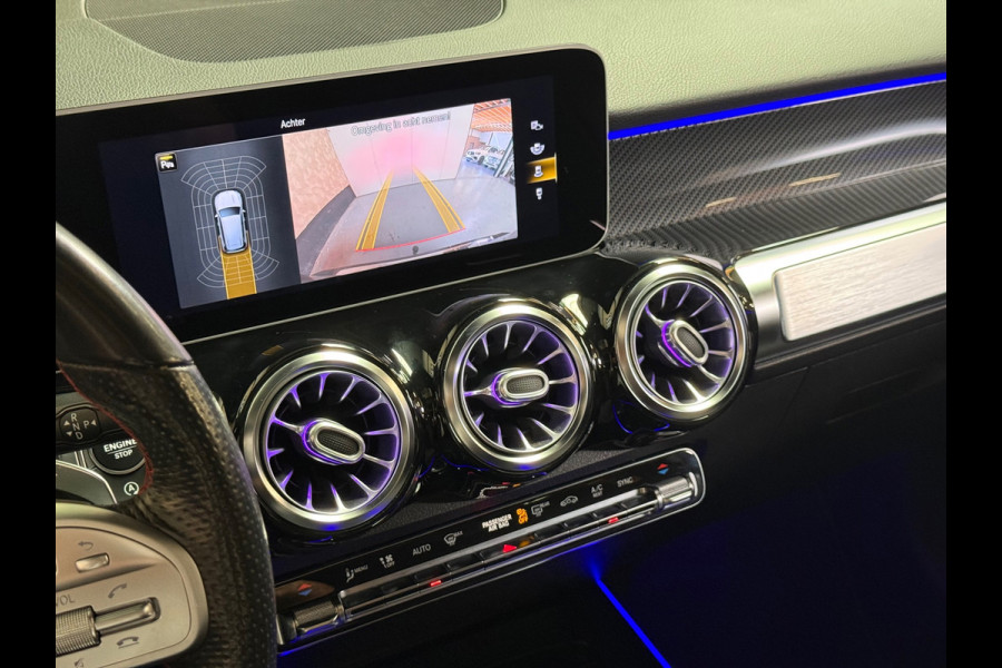 Mercedes-Benz Glb 250 Premium Plus Amg | Pano | Trekhaak | Sfeerverlichting | Camera | Carplay | Stoelverwarming | Burmester | NAP