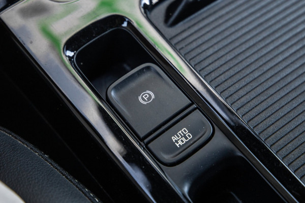 Kia ProCeed 1.4 T-GDI GT-PlusLine / Pano / Carplay / Winterset