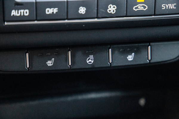 Kia ProCeed 1.4 T-GDI GT-PlusLine / Pano / Carplay / Winterset