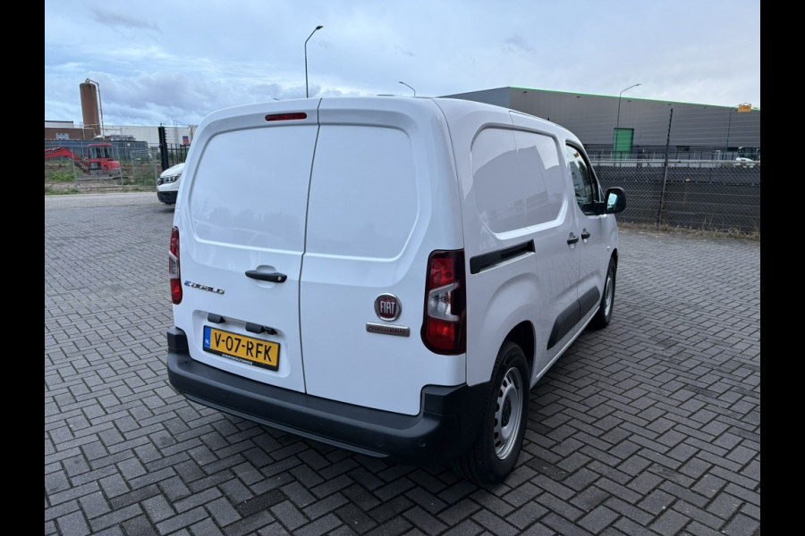Fiat E-Doblò 50 kWh 3-zits | navigatie | cruise