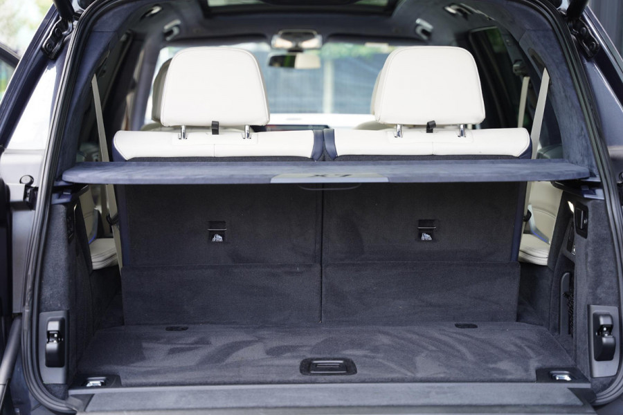 BMW X7 X-Drive 40 I / Individual / 6 Persoons / Bowers & Wilkins Diamond