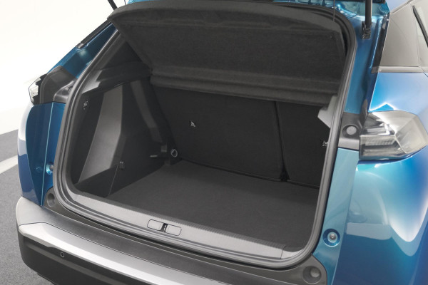 Peugeot e-2008 EV Allure Avantage 54 kWh | SOH 97,6% | 11 KW Lader | Apple Carplay | Parkeersensoren