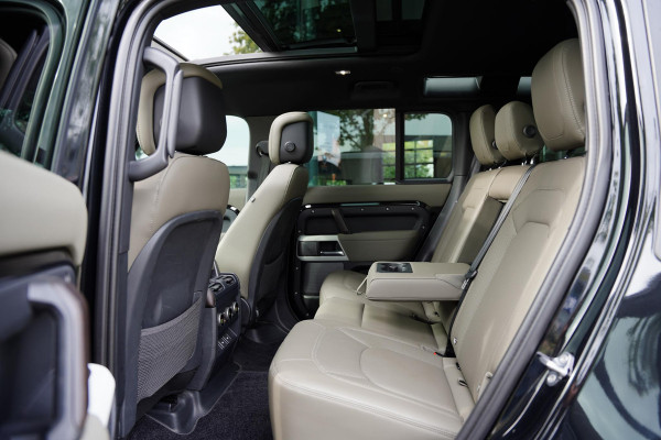 Land Rover Defender P 400 E 110 X-Dynamic HSE / NL-Auto / 22 Inch