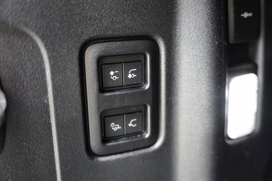 Land Rover Defender P 400 E 110 X-Dynamic HSE / NL-Auto / 22 Inch