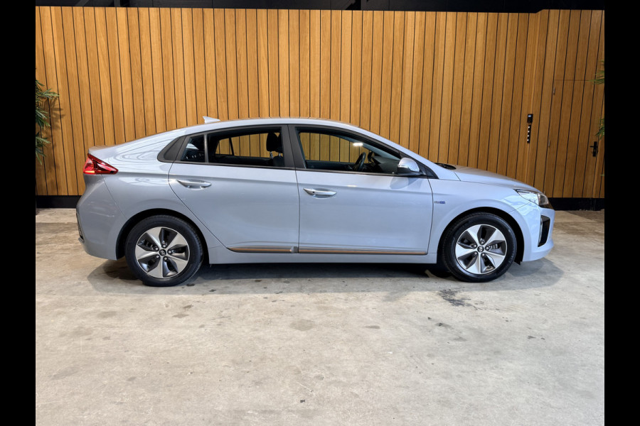 Hyundai IONIQ Comfort EV Camera. Navi. Apple-carplay. Baterrij 100%