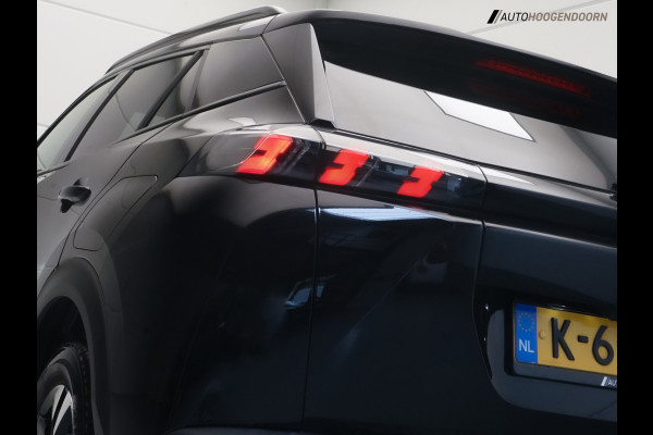 Peugeot e-2008 EV Allure 50 kWh Sport SOH 90% (APPLE CARPLAY,CLIMATE,ACHTERUITRIJCAMERA,ADAPTIVE CRUISE,KEYLESS,STOELVERWARMING)