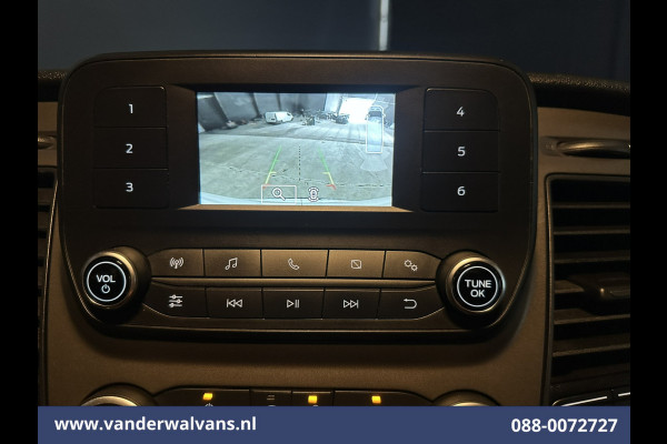 Ford Transit 2.0 TDCI 131pk L4H3 Euro6 Airco | Camera | Cruisecontrol | Verwarmde voorruit Parkeersensoren, Bijrijdersbank