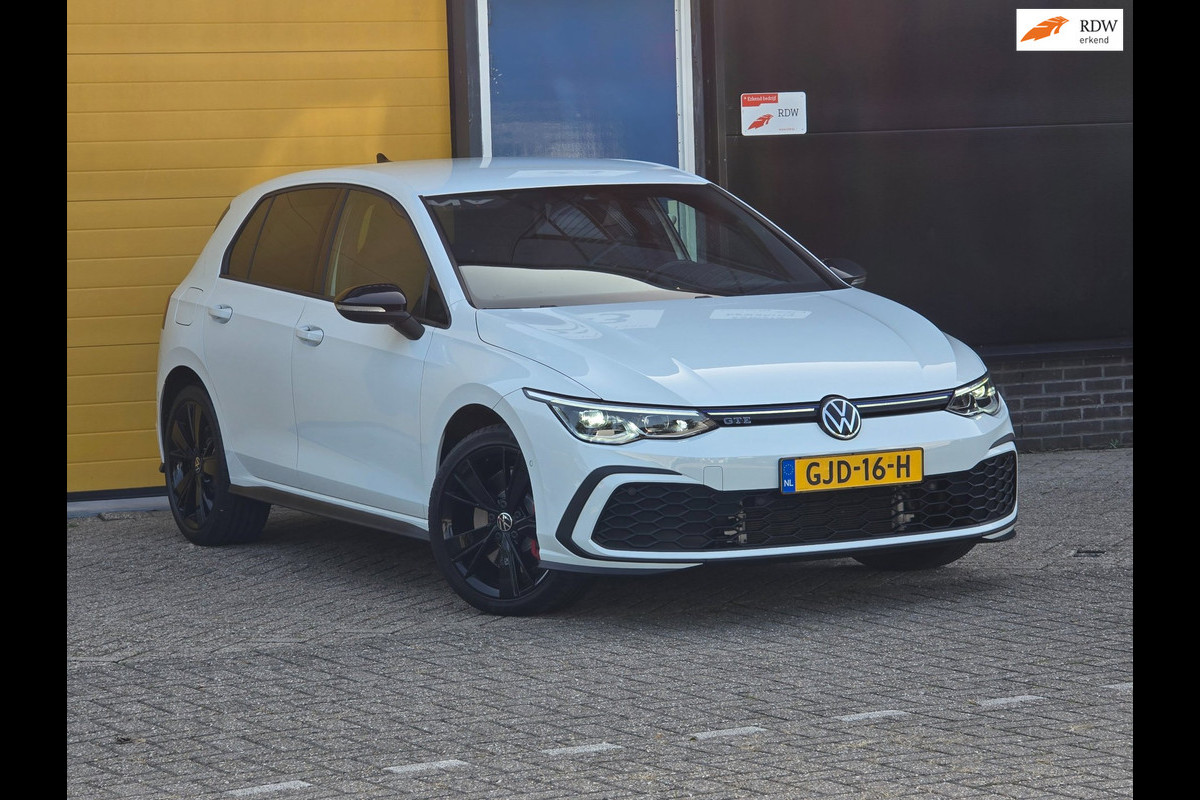 Volkswagen Golf 1.4 eHybrid GTE / Aut / Acc / Dode Hoek / Lane Assist / Apple Carplay / Led / Pdc / Allu Velgen