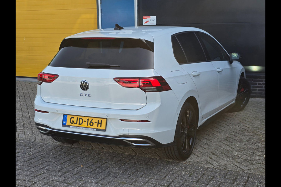 Volkswagen Golf 1.4 eHybrid GTE / Aut / Acc / Dode Hoek / Lane Assist / Apple Carplay / Led / Pdc / Allu Velgen