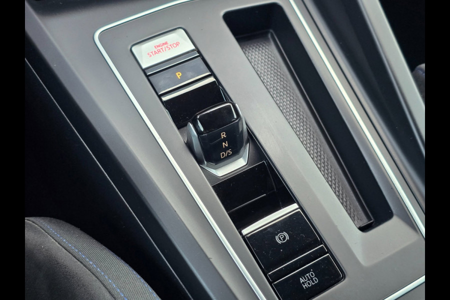 Volkswagen Golf 1.4 eHybrid GTE / Aut / Acc / Dode Hoek / Lane Assist / Apple Carplay / Led / Pdc / Allu Velgen