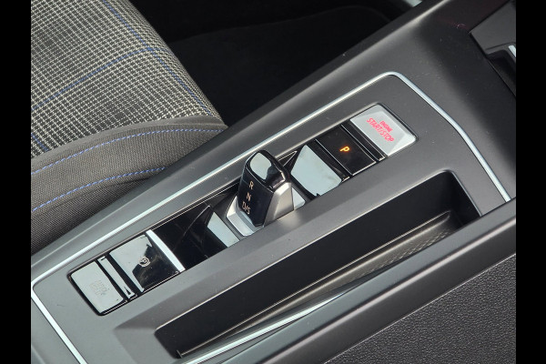 Volkswagen Golf 1.4 eHybrid GTE / Aut / Acc / Dode Hoek / Lane Assist / Apple Carplay / Led / Pdc / Allu Velgen