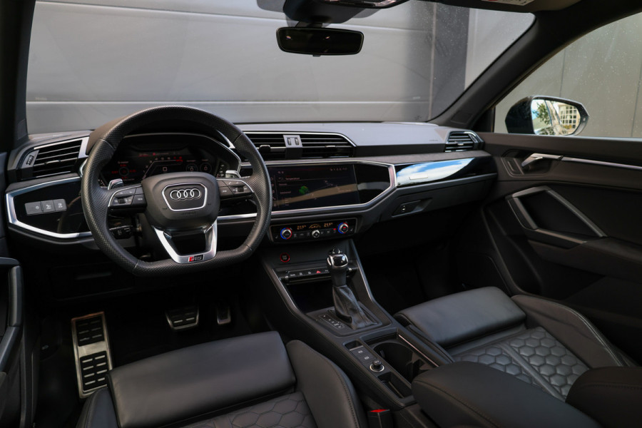 Audi RSQ3 Sportback TFSI RS | NAP! | PANO | SONOS | RS-SEATS | ELEK.TREKHAAK | ACC |