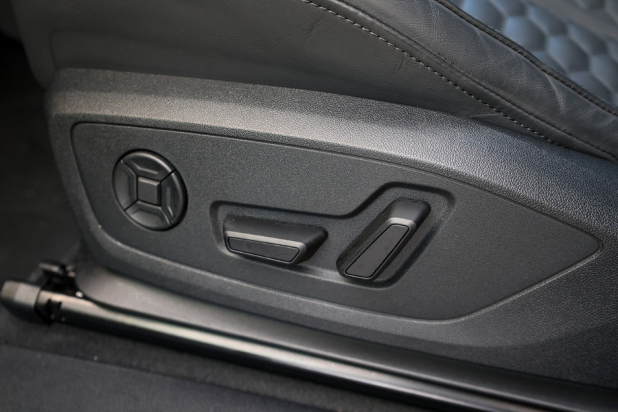 Audi RSQ3 Sportback TFSI RS | NAP! | PANO | SONOS | RS-SEATS | ELEK.TREKHAAK | ACC |