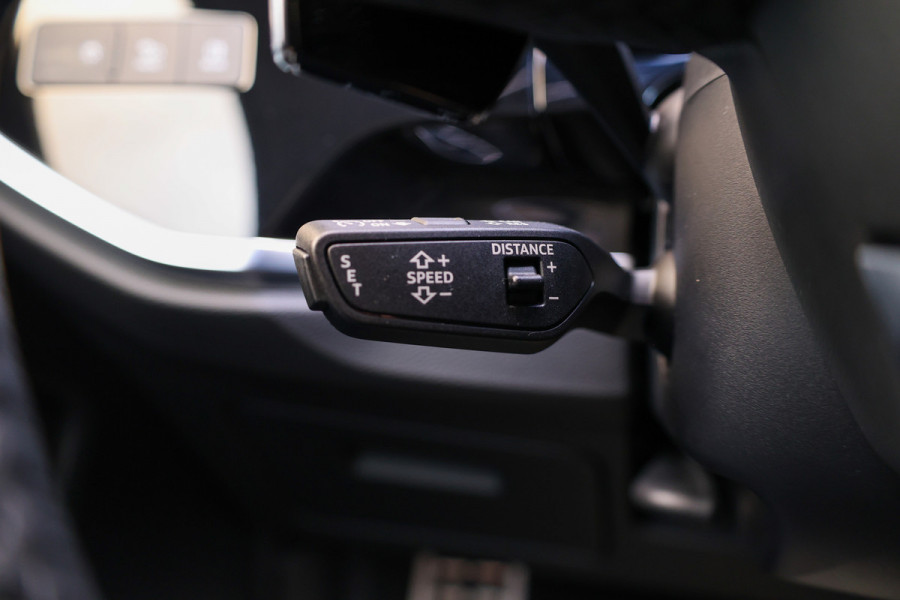 Audi RSQ3 Sportback TFSI RS | NAP! | PANO | SONOS | RS-SEATS | ELEK.TREKHAAK | ACC |