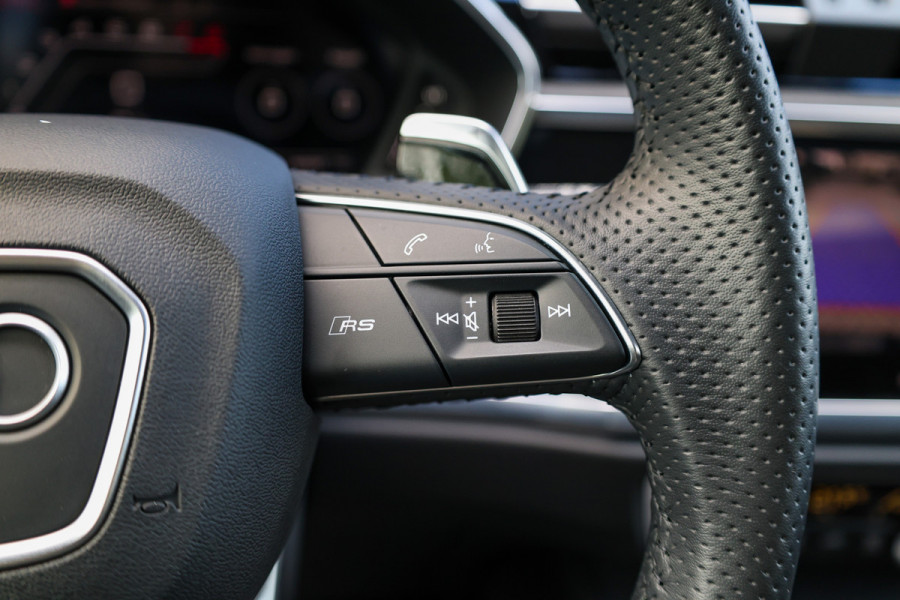 Audi RSQ3 Sportback TFSI RS | NAP! | PANO | SONOS | RS-SEATS | ELEK.TREKHAAK | ACC |