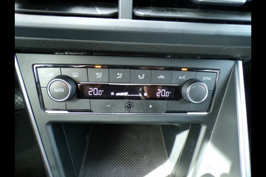 Volkswagen Polo 1.0 TSI Highline R-line-Virtual dash-Carplay
