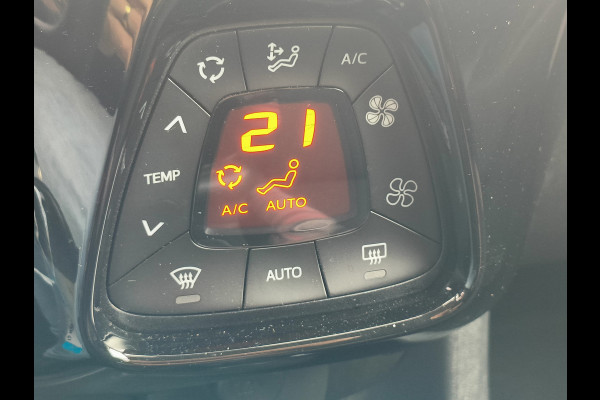 Citroën C1 1.0 VTi Urban Ride uit 2021 Rijklaar + 12 maanden Bovag-garantie Henk Jongen Auto's in Helmond,  al 50 jaar service zoals 't hoort!