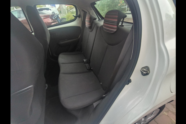 Citroën C1 1.0 VTi Urban Ride uit 2021 Rijklaar + 12 maanden Bovag-garantie Henk Jongen Auto's in Helmond,  al 50 jaar service zoals 't hoort!