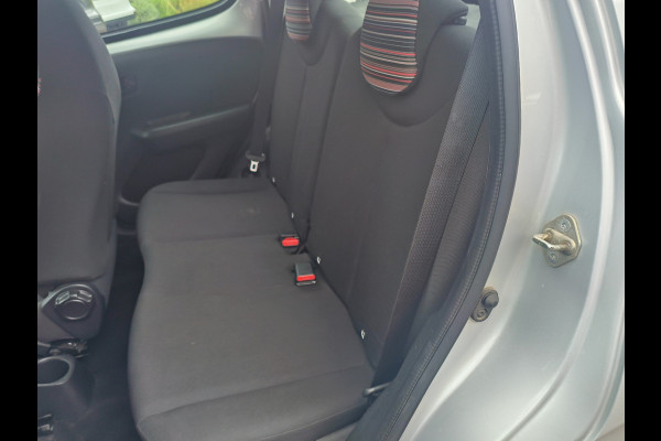 Citroën C1 1.0 VTi Urban Ride Rijklaar + 12 maanden Bovag-garantie Henk Jongen Auto's in Helmond,  al 50 jaar service zoals 't hoort!